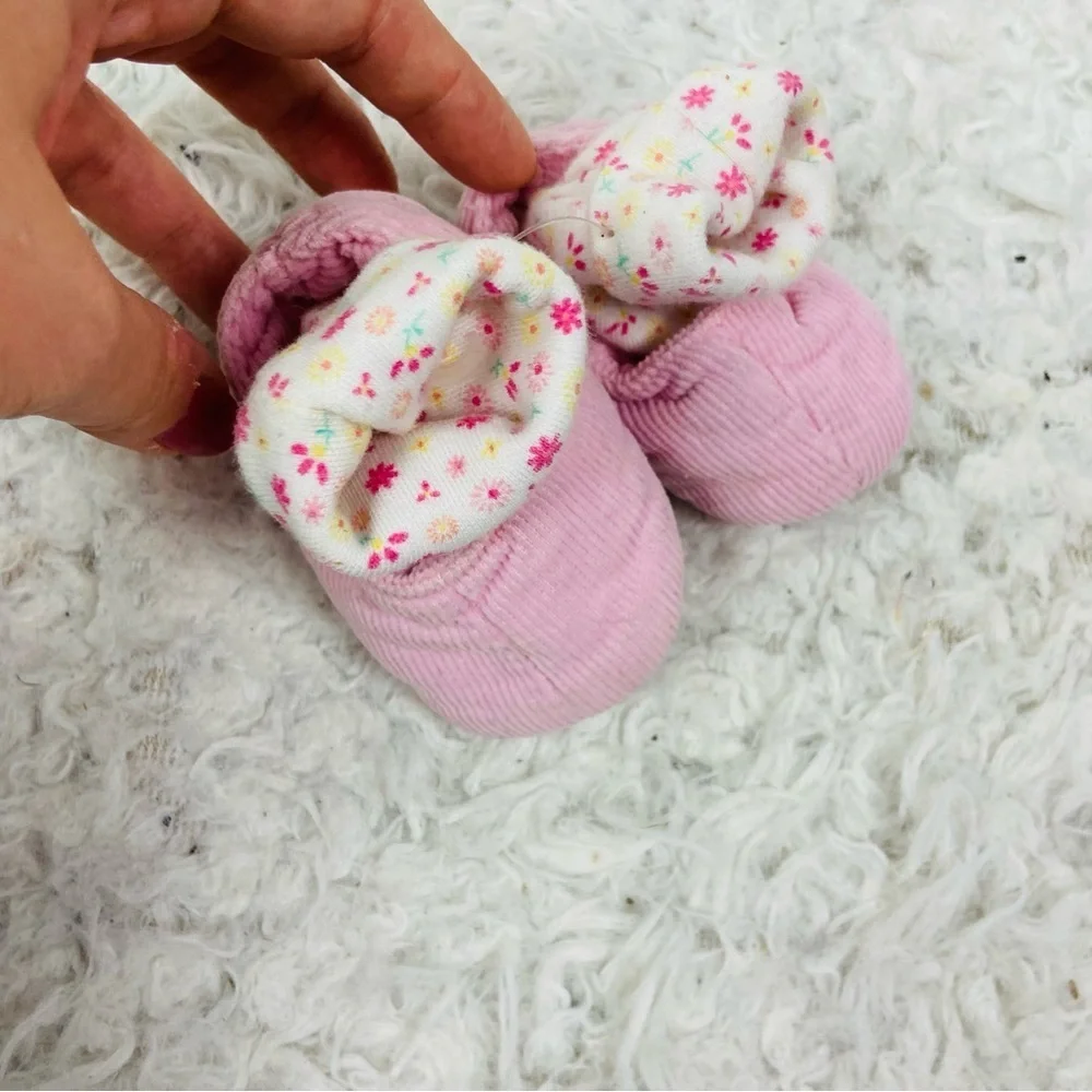 Pink corduroy Baby floral Booties size 0-6 months